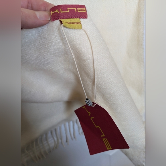 KUNA 100% Baby Alpaca Scarf Cream Scarf Soft Breathable Wool - Picture 2 of 7